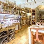 Dei Priori Boutique Ασίζη