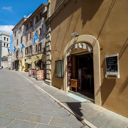 فندق Dei Priori Boutique أسيسي