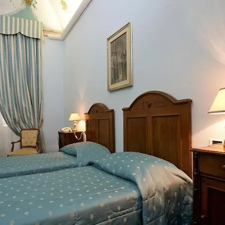 Dei Priori Boutique 4*