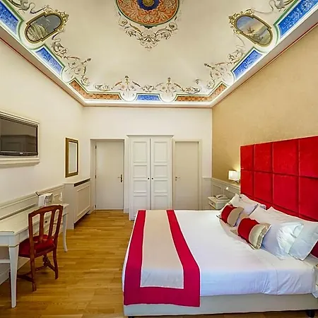 Hotel Dei Priori Boutique 4*