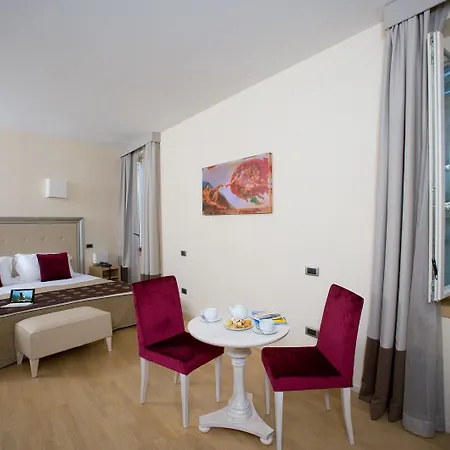 Dei Priori Boutique 호텔 4*