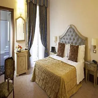 Dei Priori Boutique 4*